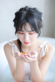 欺诈偶像